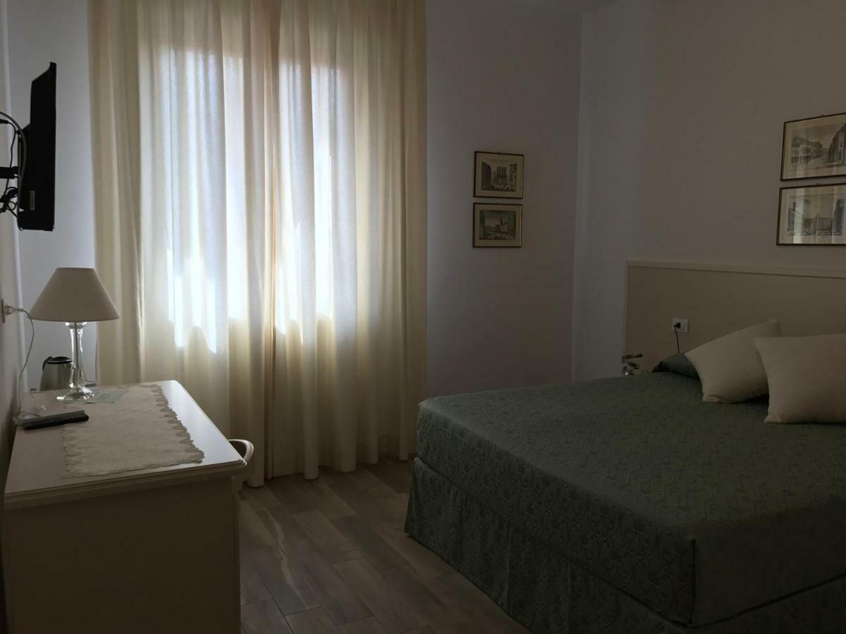 Guest House In Piazza Bologna Eksteriør billede